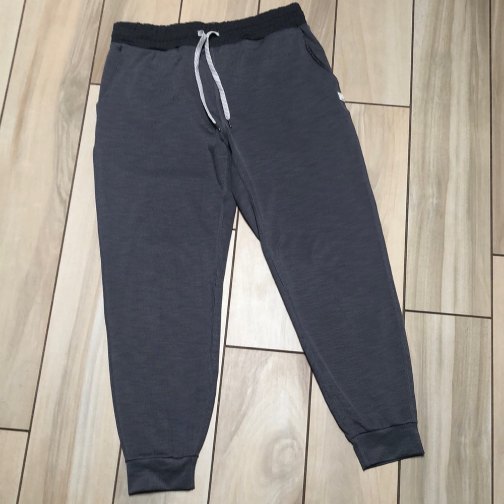 Vuori Gray Joggers with Elastic Waistband and Ribbed Cuffs